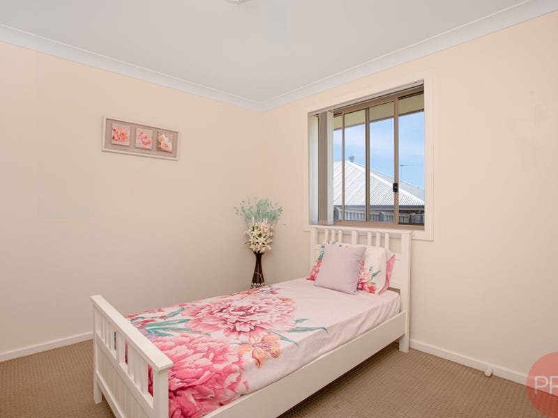 18 Crestview Street GILLIESTON HEIGHTS 8