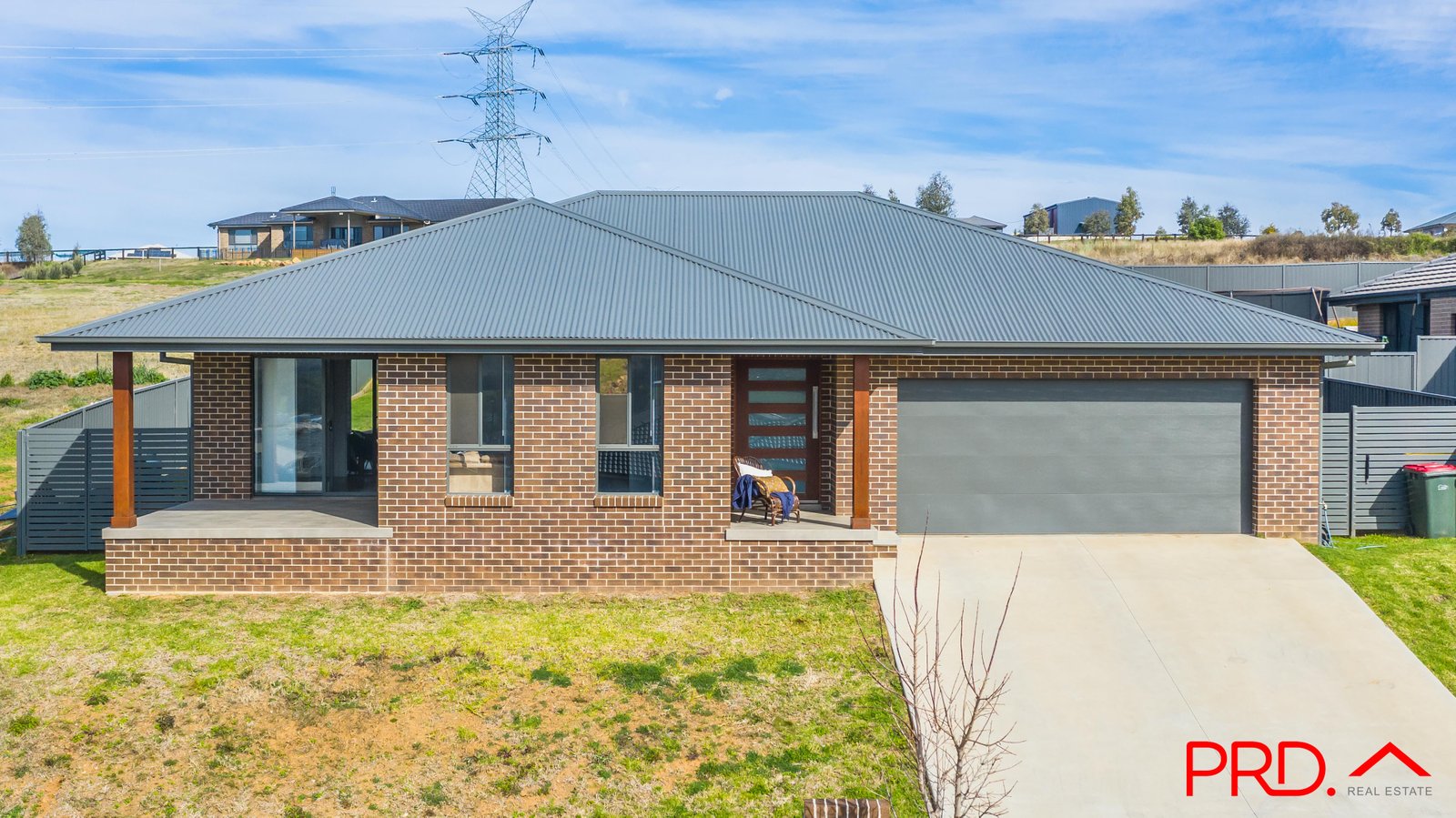 18 Currawong Drive TAMWORTH 2