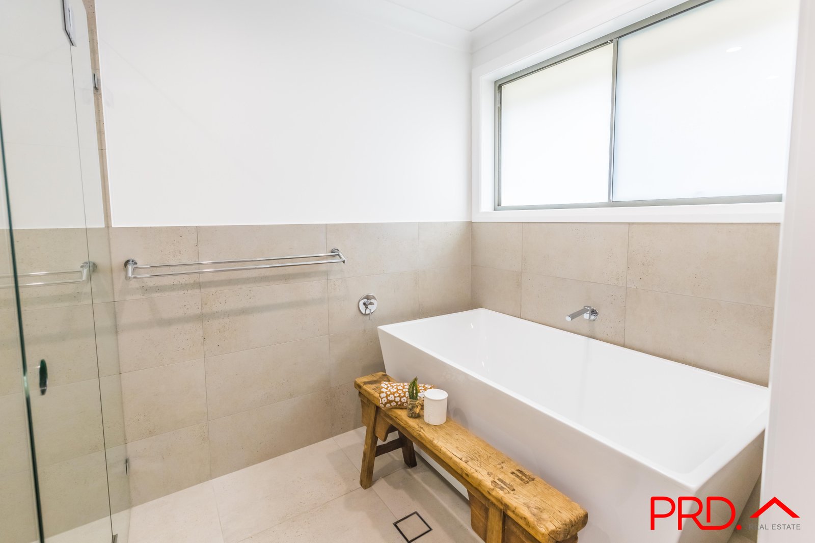 18 Currawong Drive TAMWORTH 18