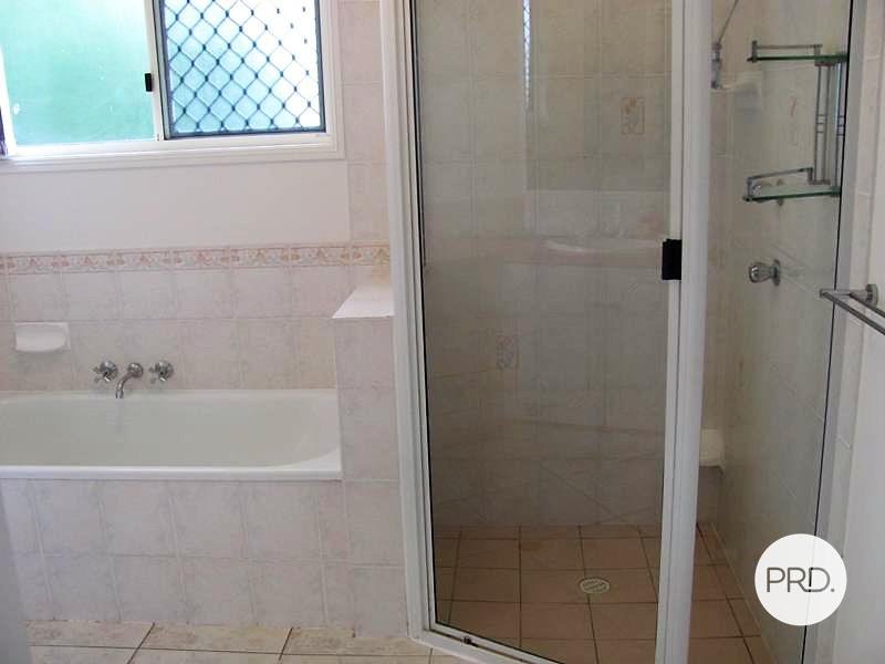 18 Curtis Avenue BOYNE ISLAND 10