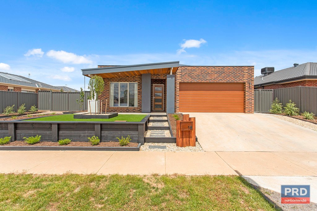 18 Daisy Street HUNTLY 2