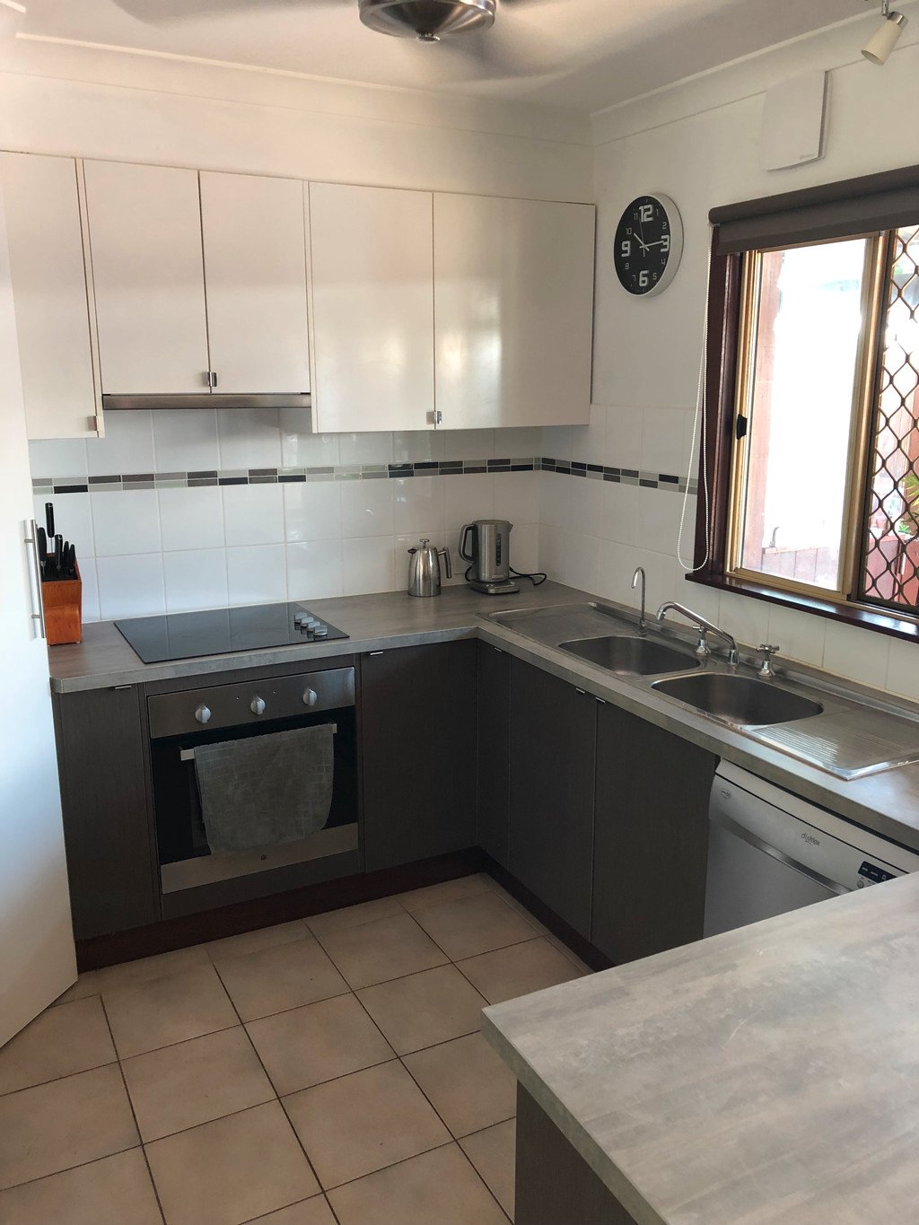 18 Dolby Road CABLE BEACH 8