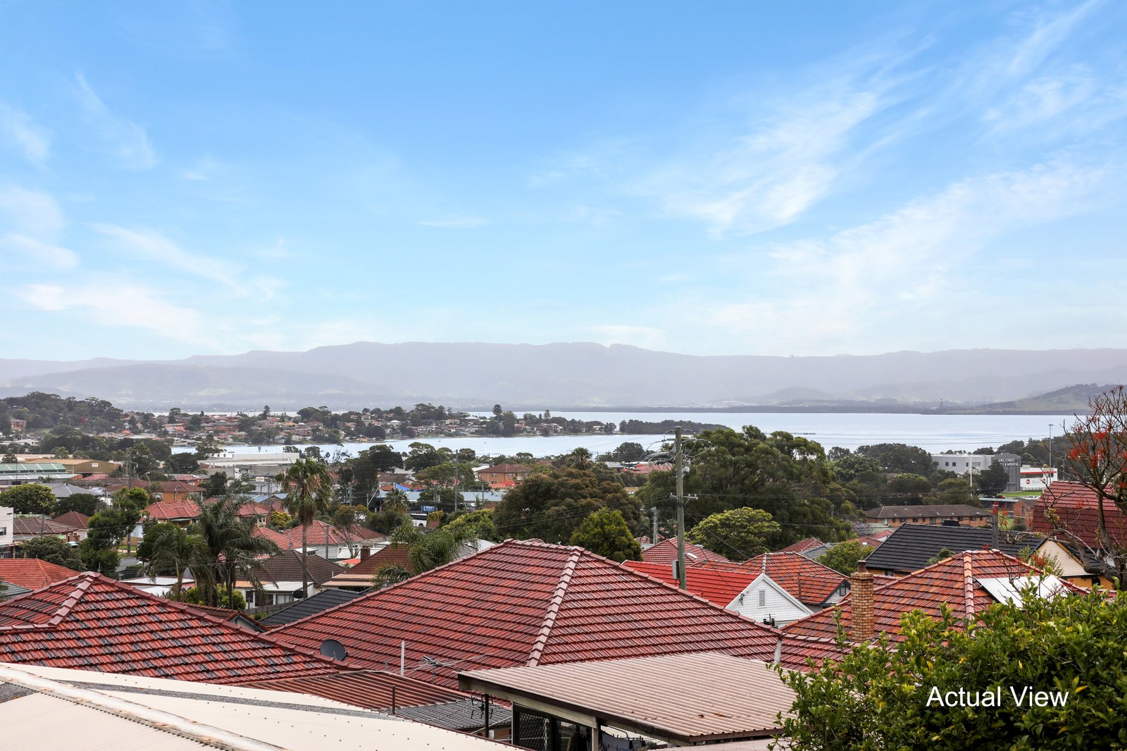 18 Donaldson St  PORT KEMBLA 2