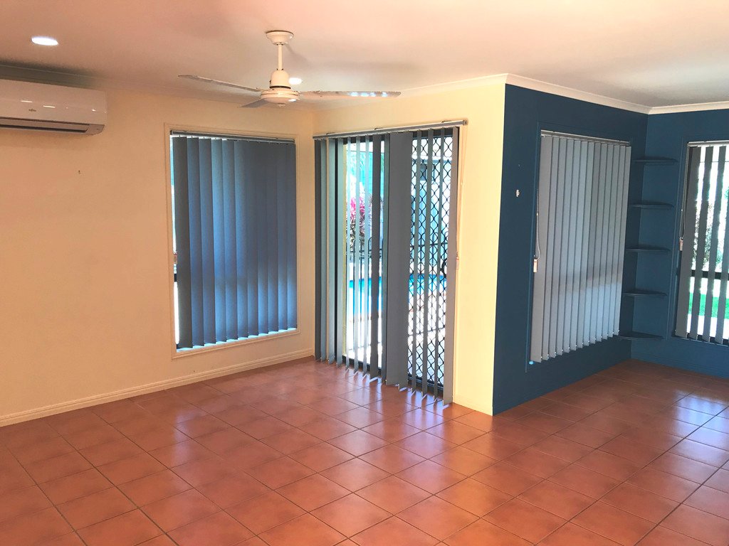 18 DOUGLAS Street TANNUM SANDS 4