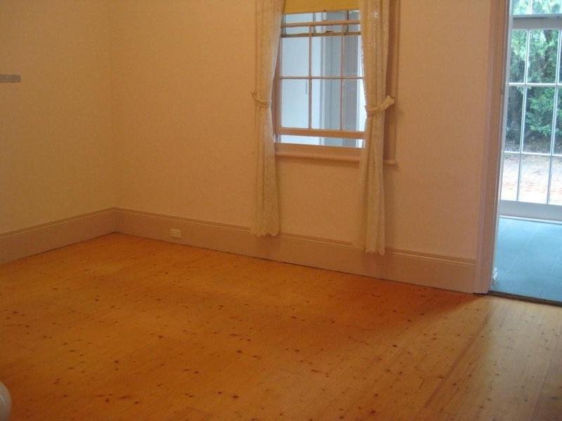 Gallery: 18 Draper Street
