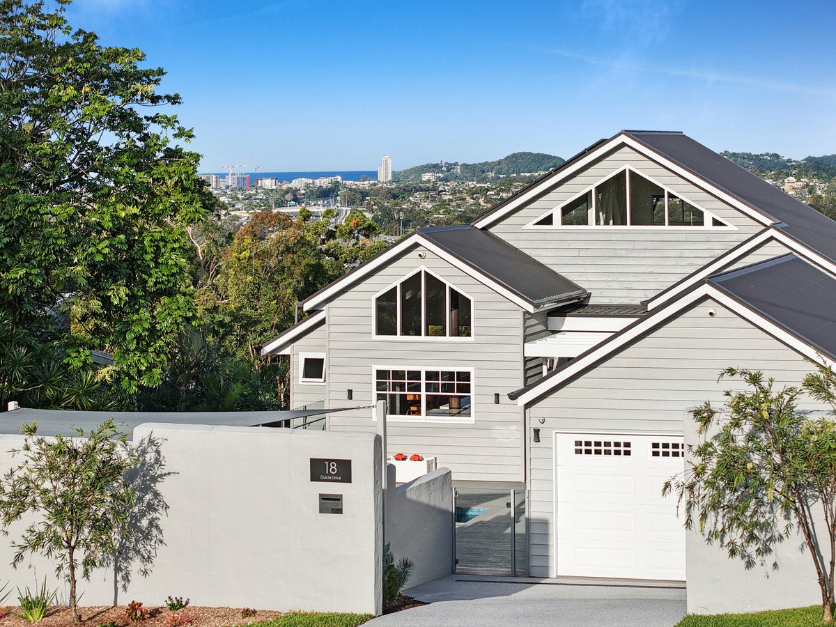 18 Dulcie Drive Burleigh Heads 1