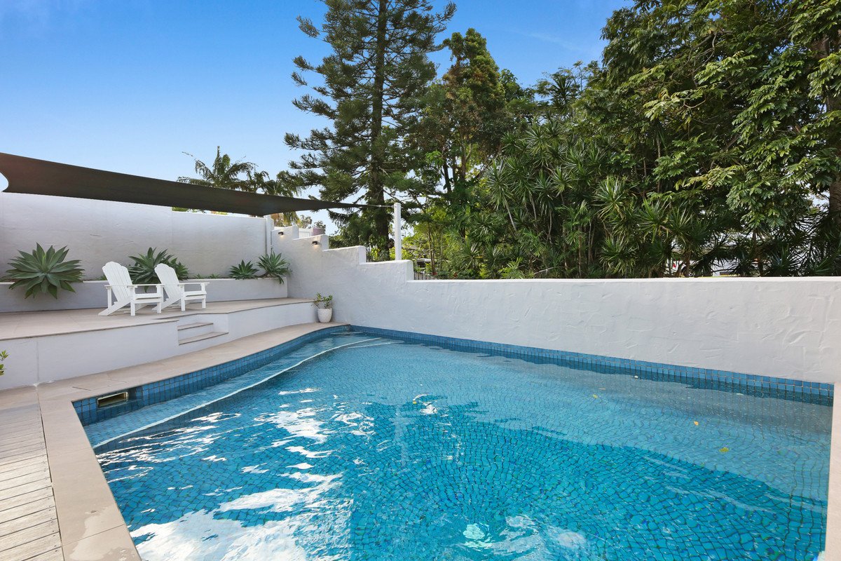 18 Dulcie Drive Burleigh Heads 7