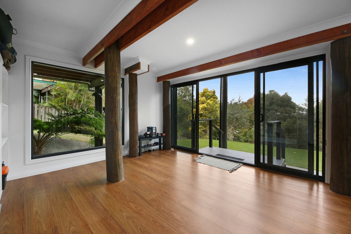 18 Dulcie Drive Burleigh Heads 27