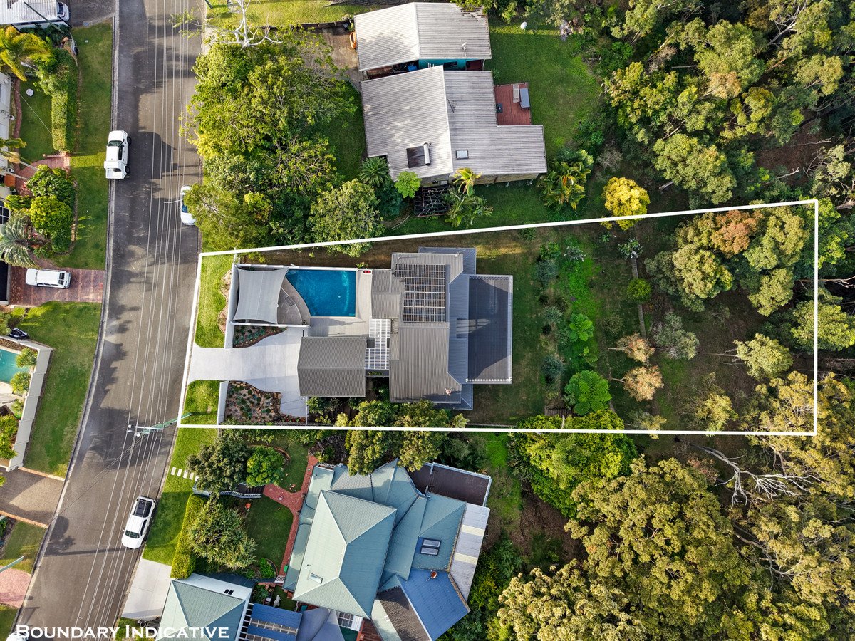 18 Dulcie Drive Burleigh Heads 31