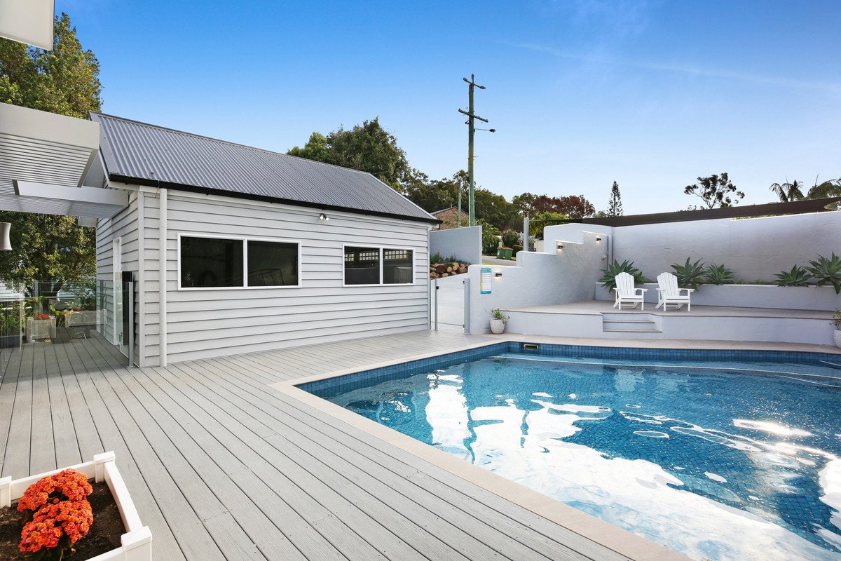 18 Dulcie Drive Burleigh Heads 33