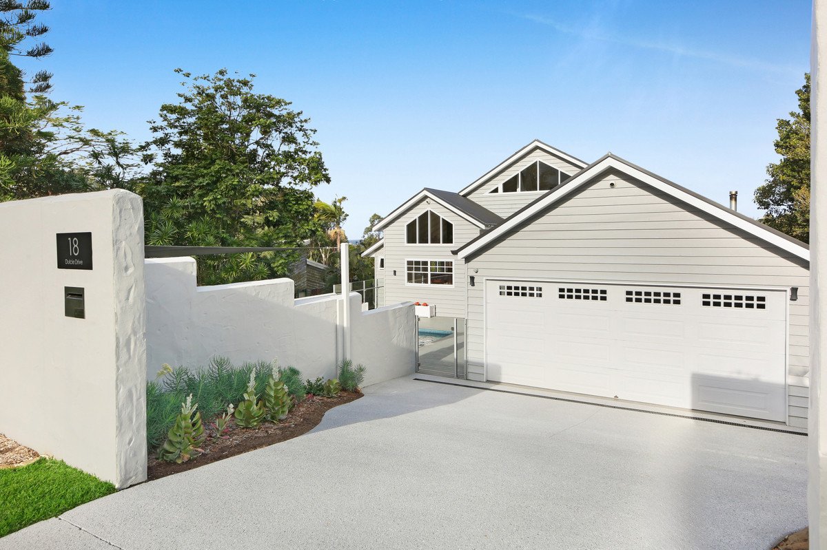 18 Dulcie Drive Burleigh Heads 34
