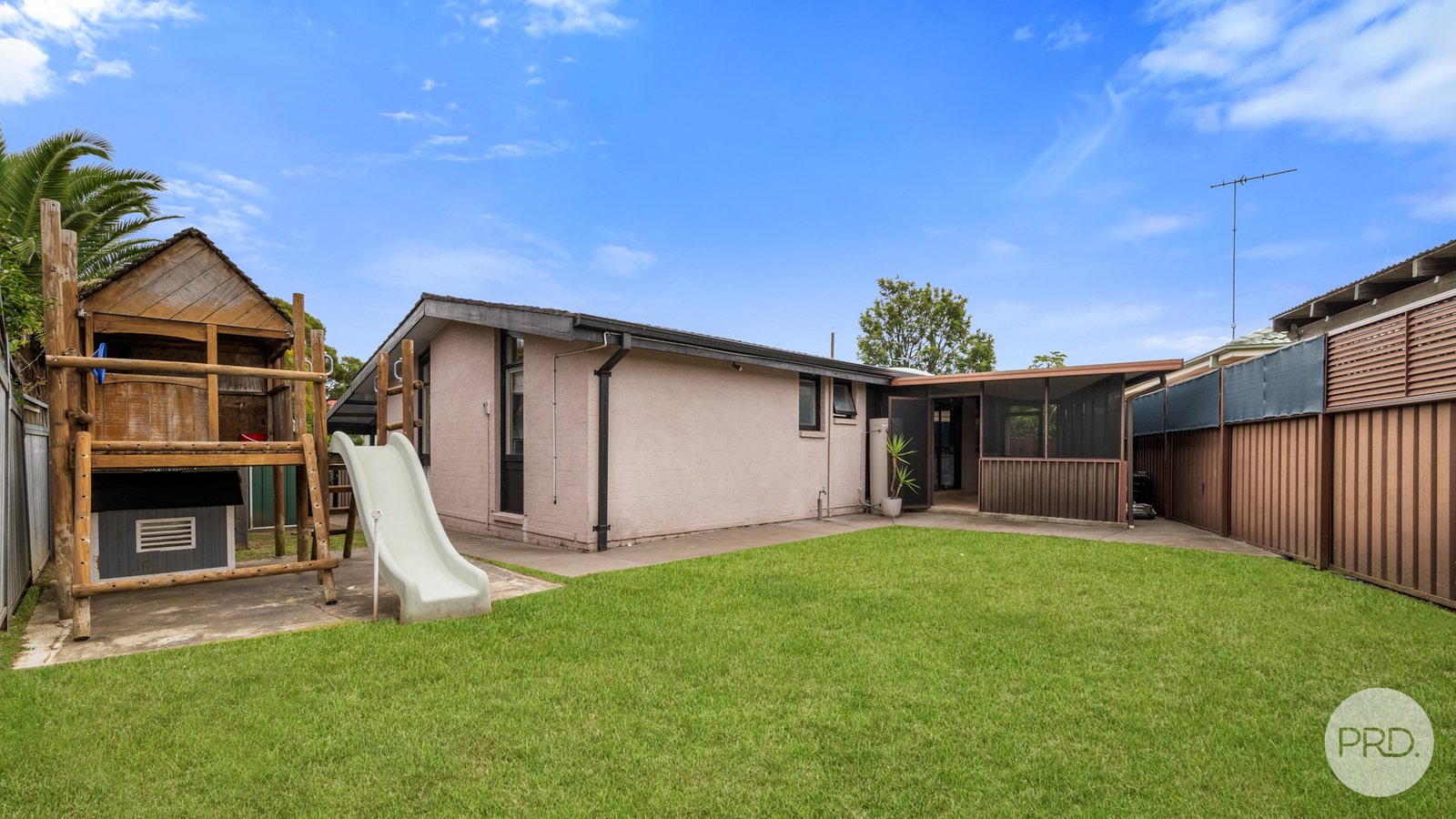18 Dunbar Avenue WERRINGTON COUNTY 12