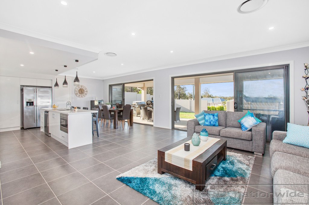 18 Dunnett Av  NORTH ROTHBURY 22