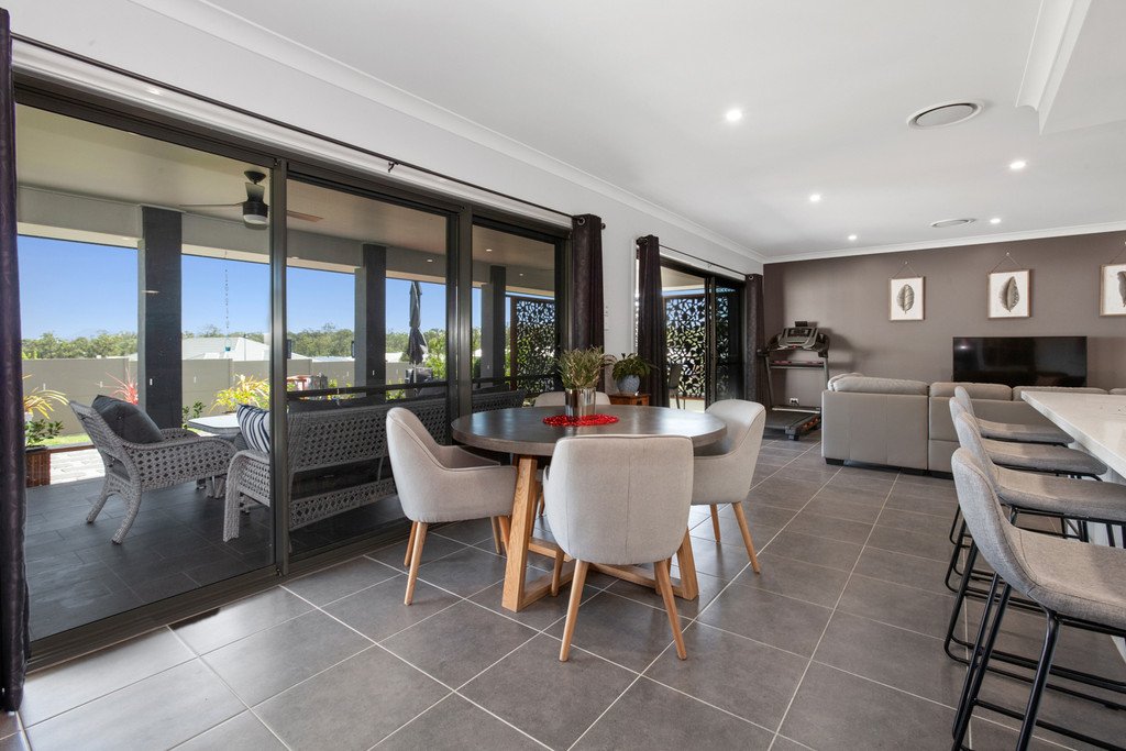 18 Dunnett Avenue NORTH ROTHBURY 4