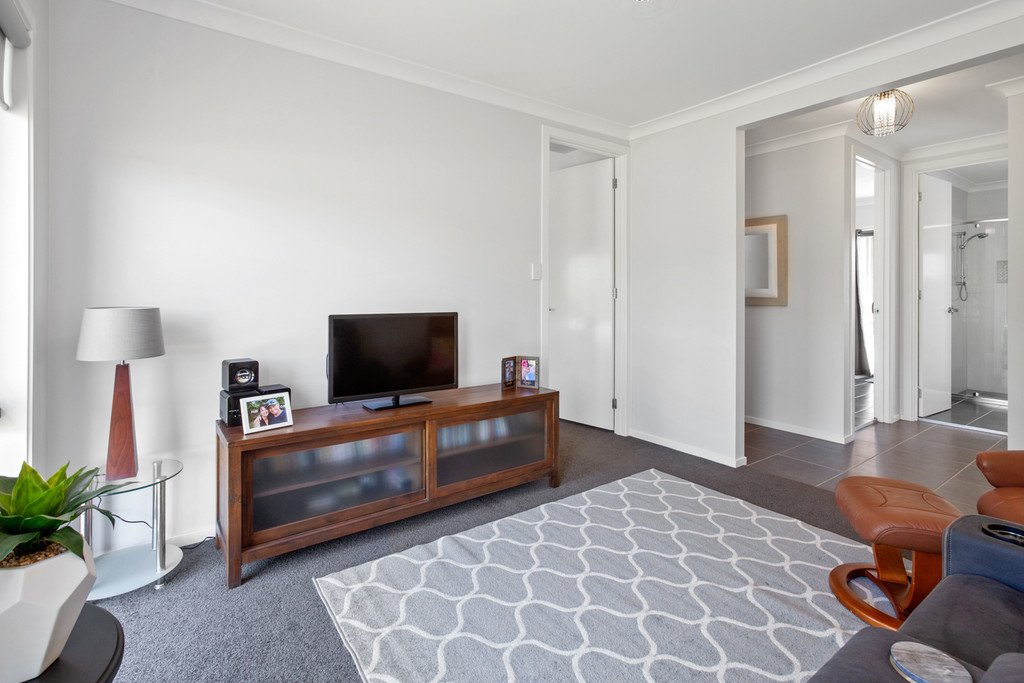 18 Dunnett Avenue NORTH ROTHBURY 15