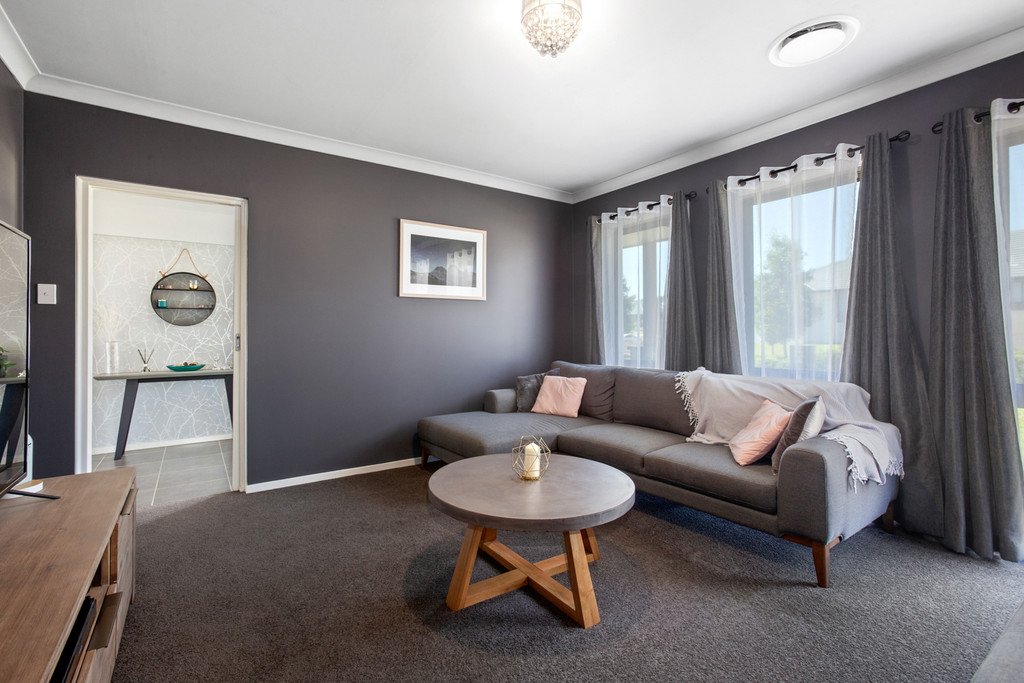 18 Dunnett Avenue NORTH ROTHBURY 16