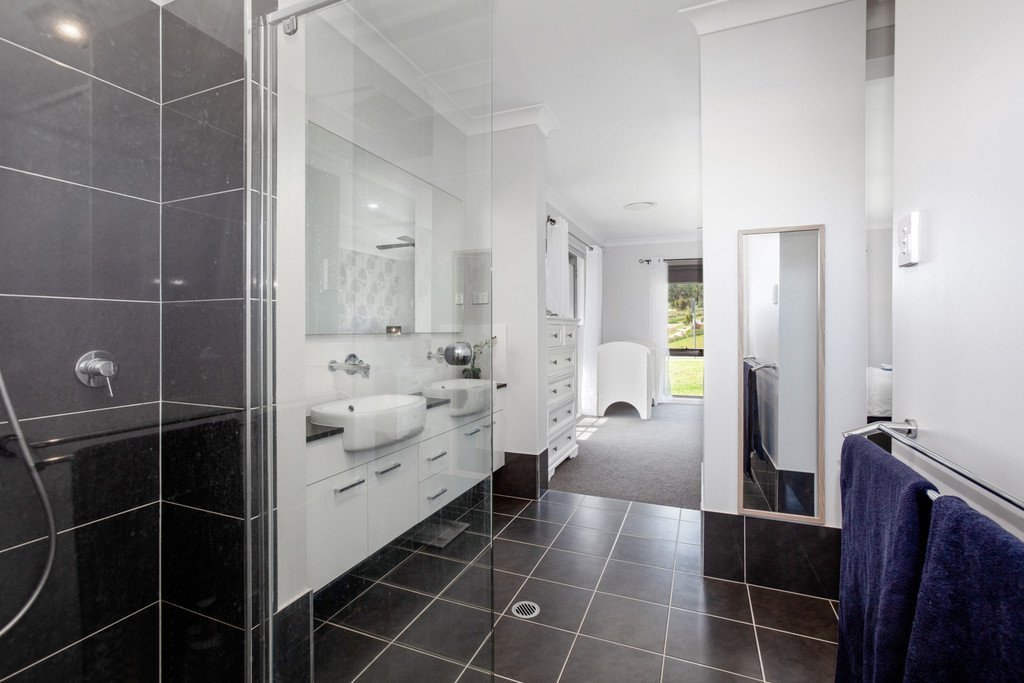 18 Dunnett Avenue NORTH ROTHBURY 25