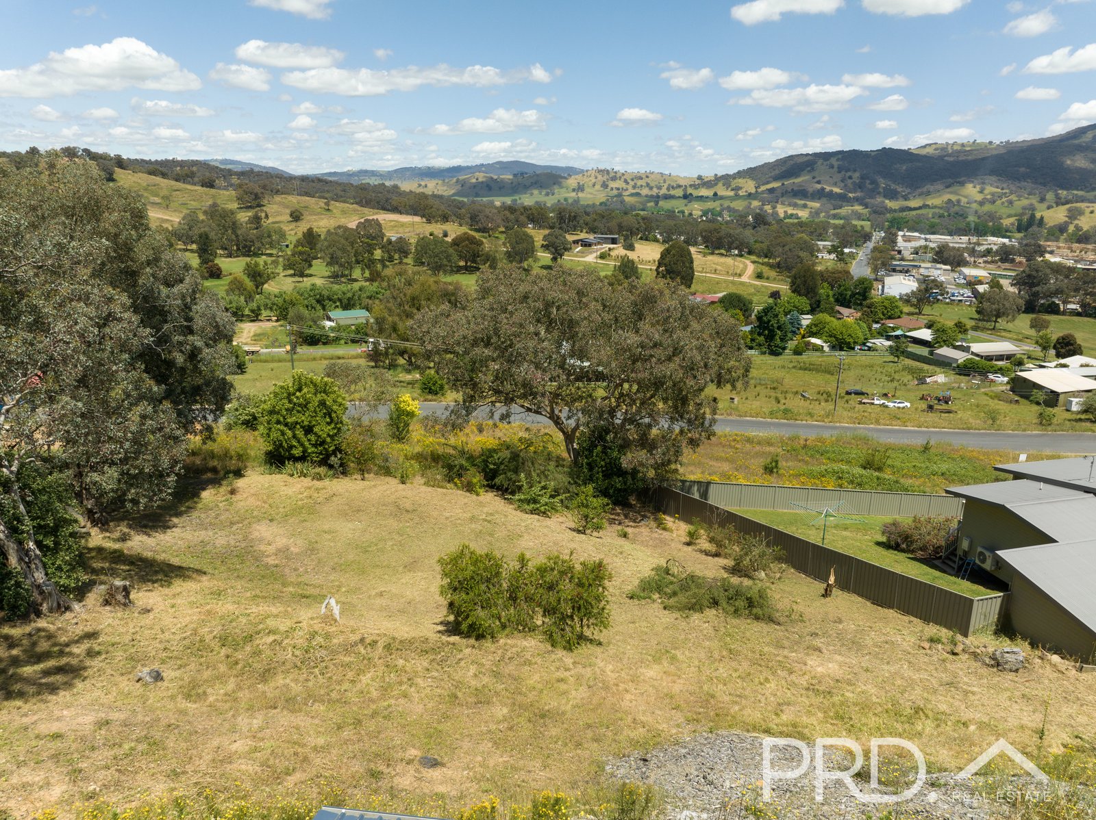 18 Eberlin Place TUMUT 9
