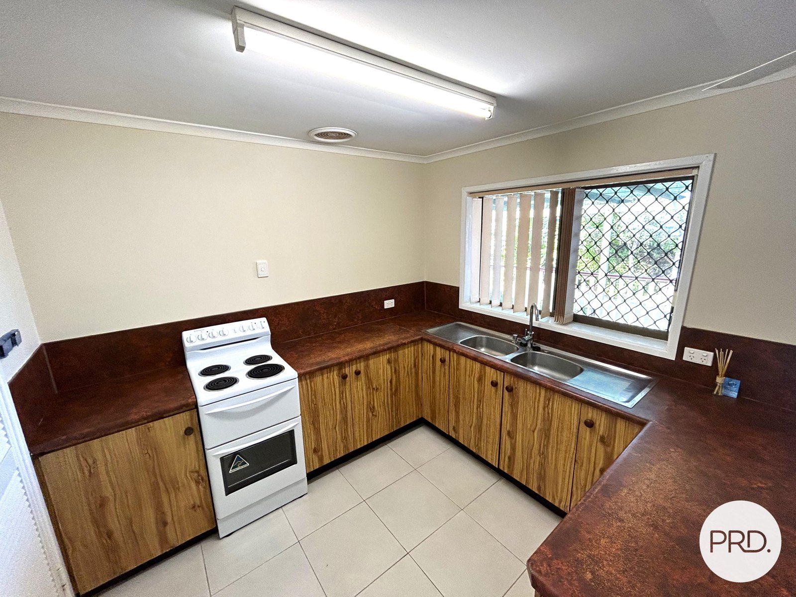 18 Edward Street BOYNE ISLAND 11