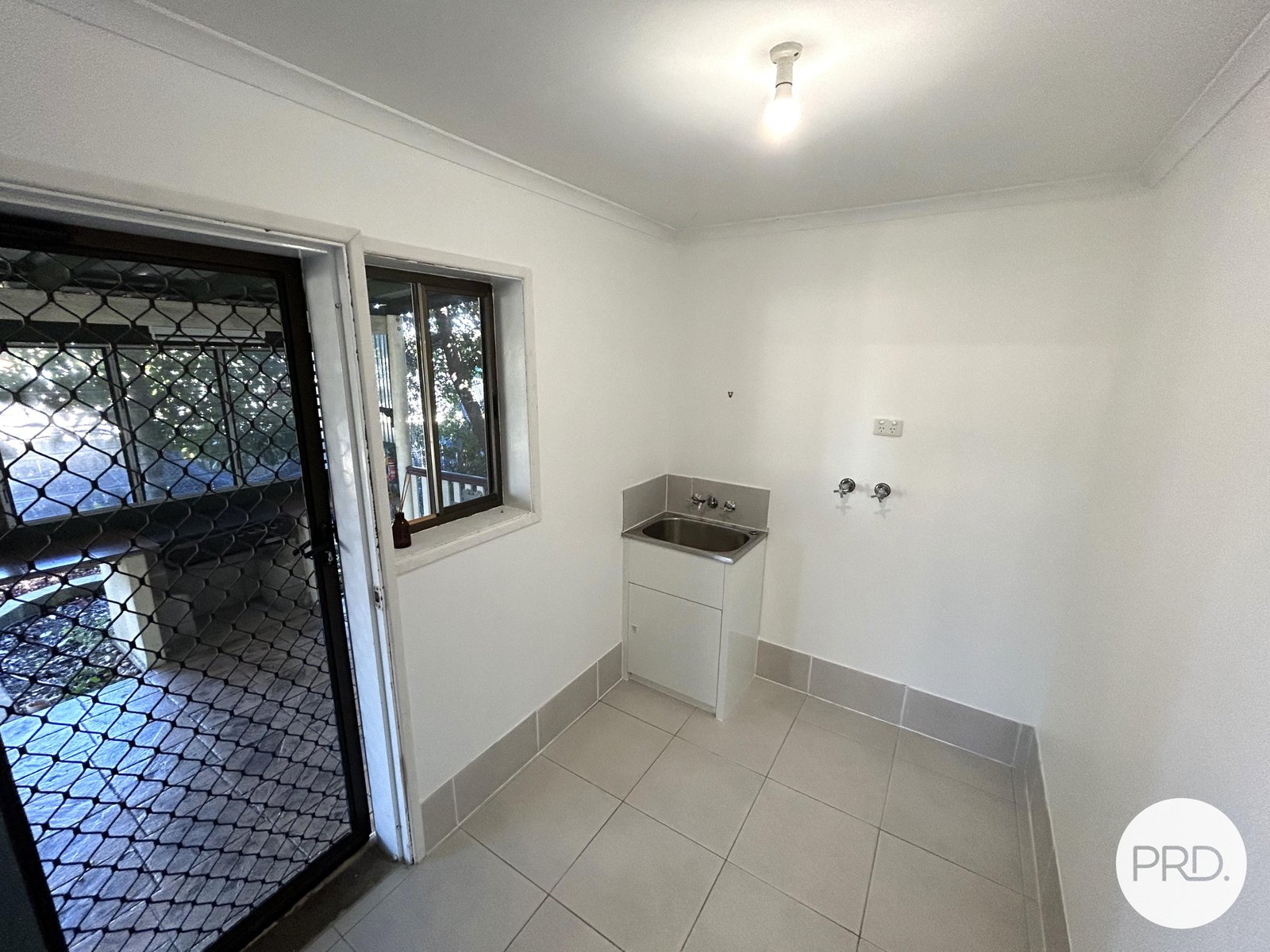 18 Edward Street BOYNE ISLAND 13