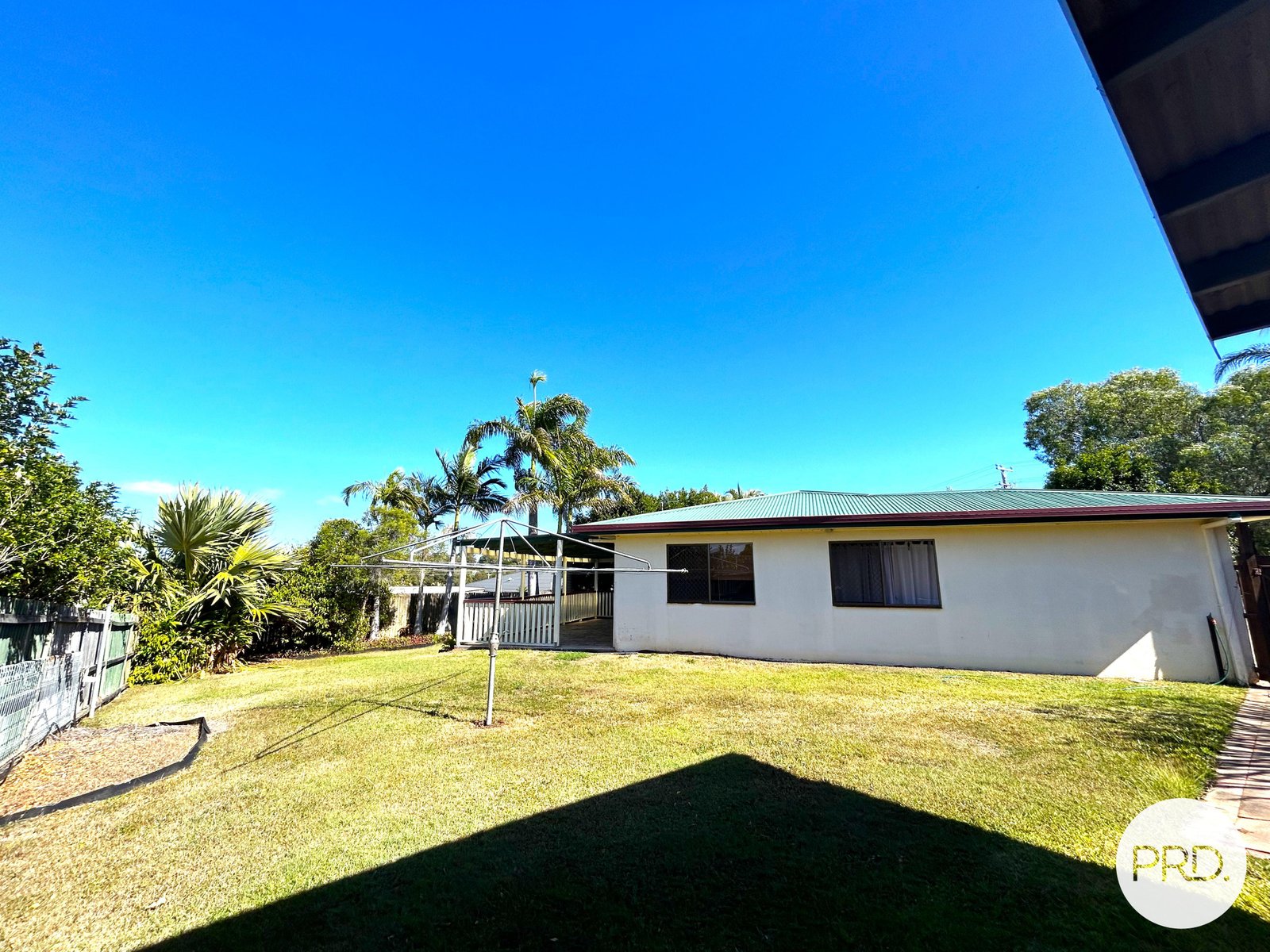 18 Edward Street BOYNE ISLAND 19