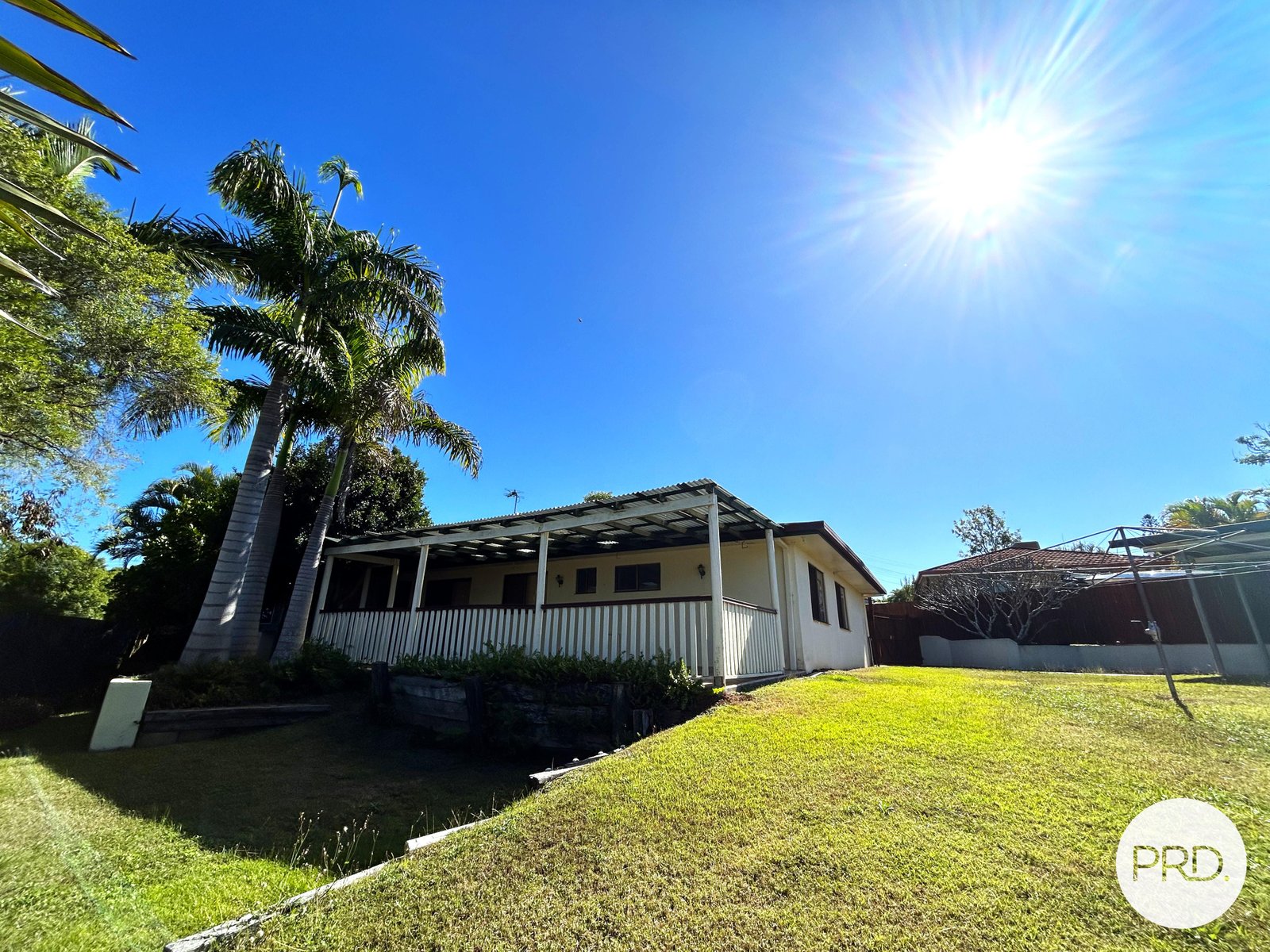 18 Edward Street BOYNE ISLAND 20