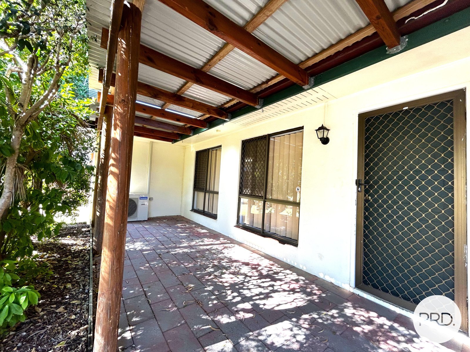 18 Edward Street BOYNE ISLAND 21
