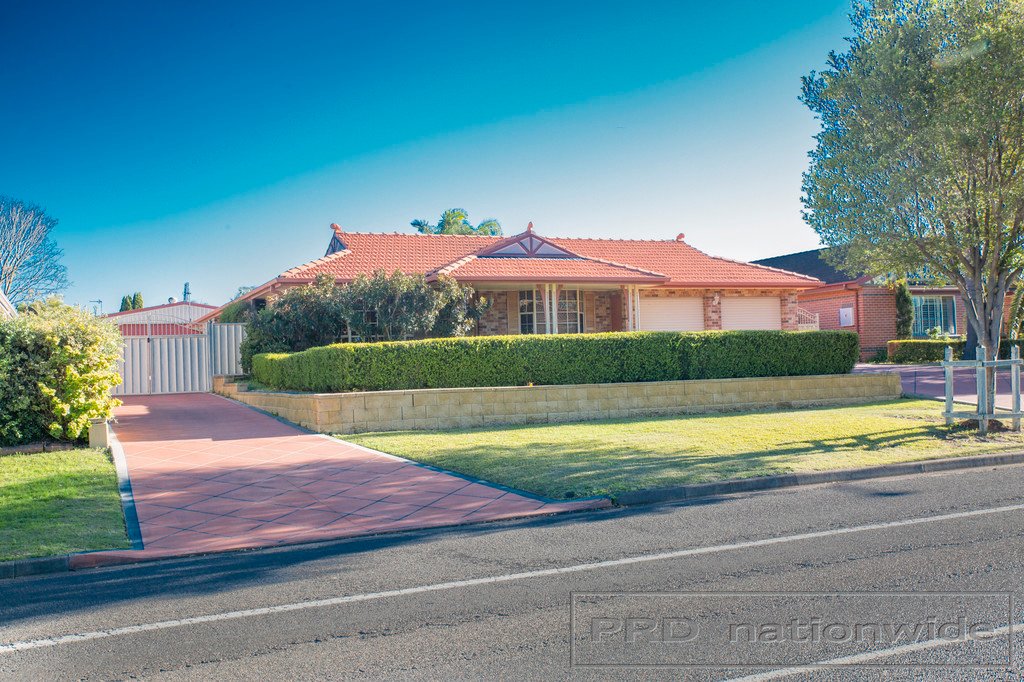 18 Edwards Avenue THORNTON 1