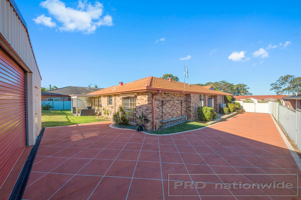 18 Edwards Avenue THORNTON 4