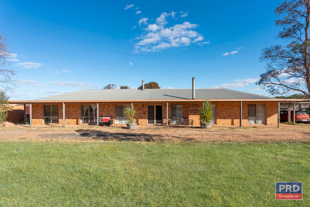 18 Egans Road MARONG 2