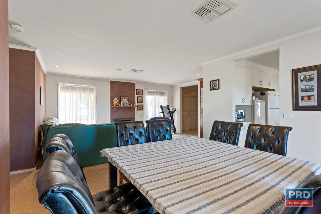 18 Egans Road MARONG 8