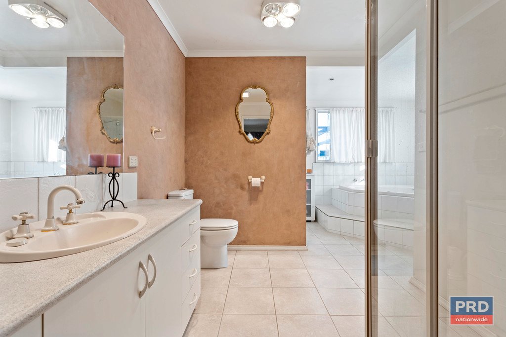 18 Egans Road MARONG 11