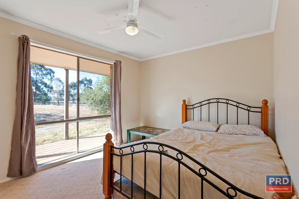 18 Egans Road MARONG 15