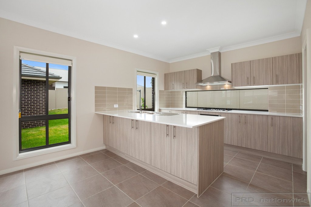 18 Ellerton Avenue NORTH ROTHBURY 2