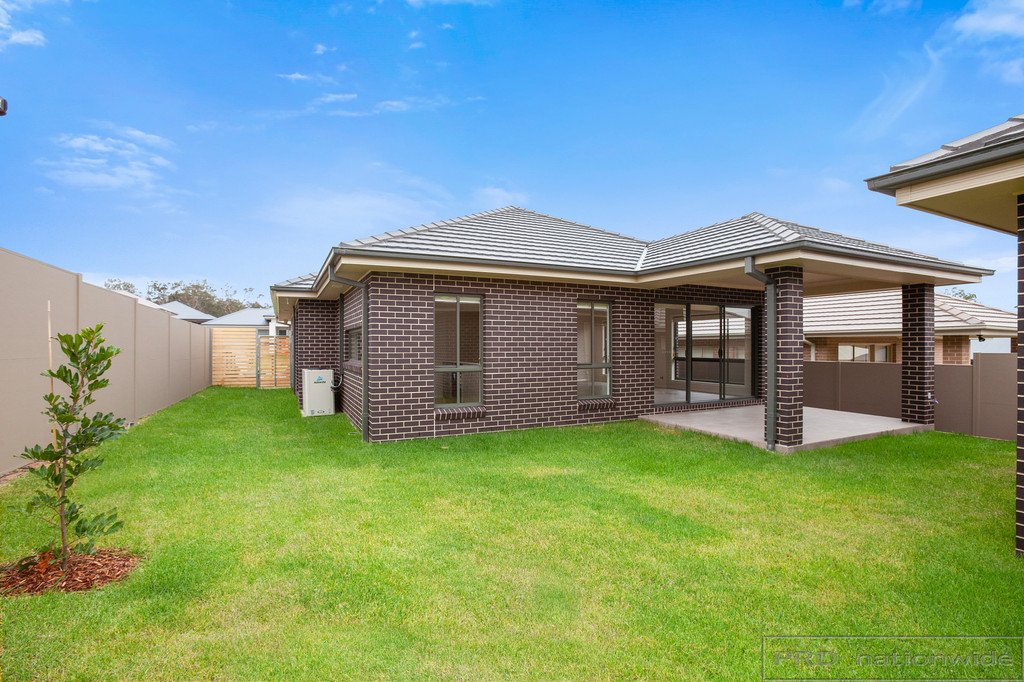 18 Ellerton Avenue NORTH ROTHBURY 13