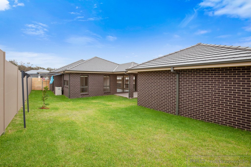 18 Ellerton Avenue NORTH ROTHBURY 14