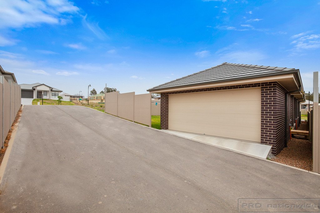 18 Ellerton Avenue NORTH ROTHBURY 15