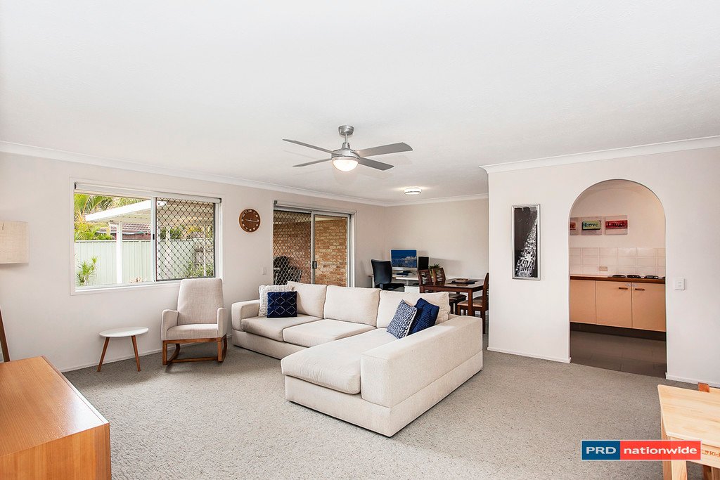 1/8 Elwood Court BURLEIGH WATERS 5