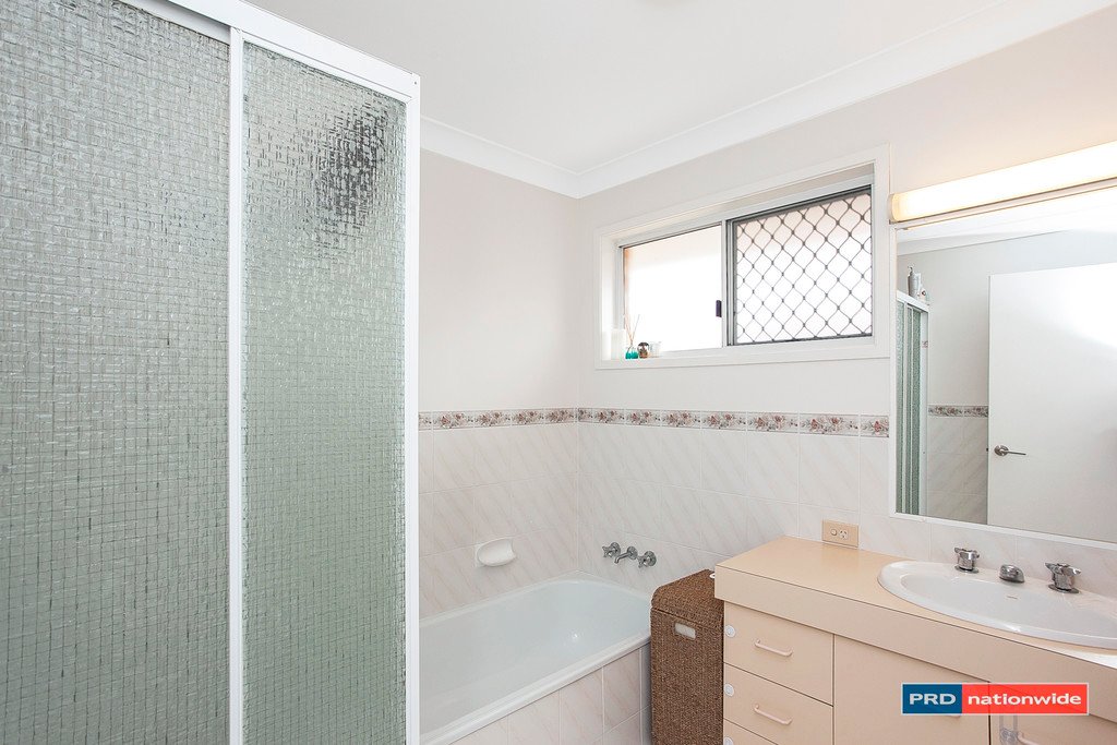 1/8 Elwood Court BURLEIGH WATERS 8
