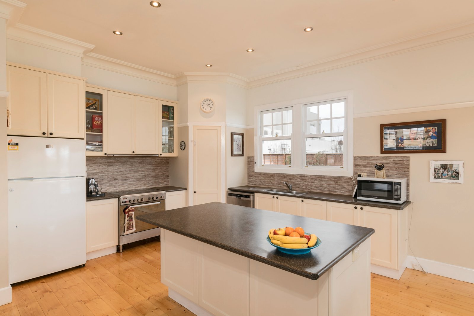 Gallery: 18 Embankment Grove