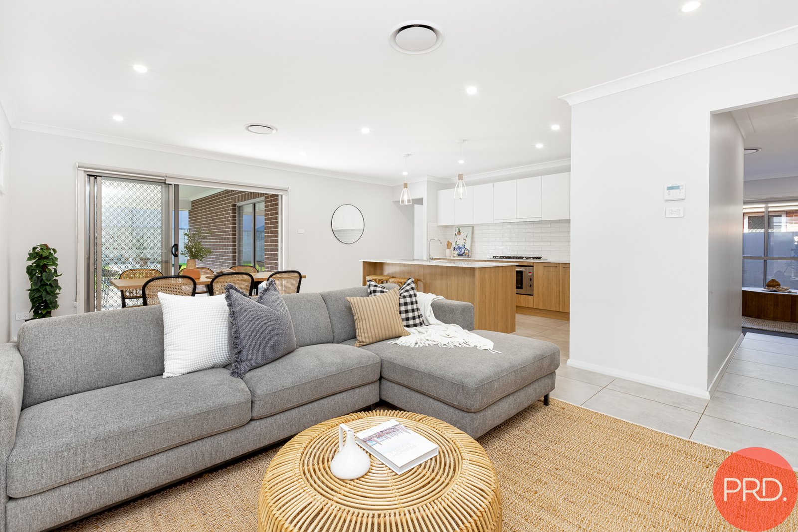 18 Enright Drive NORTH ROTHBURY 3