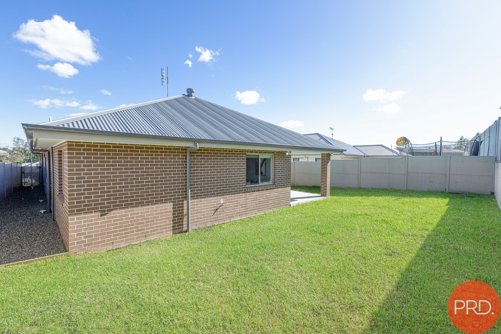 18 Enright Drive NORTH ROTHBURY 19