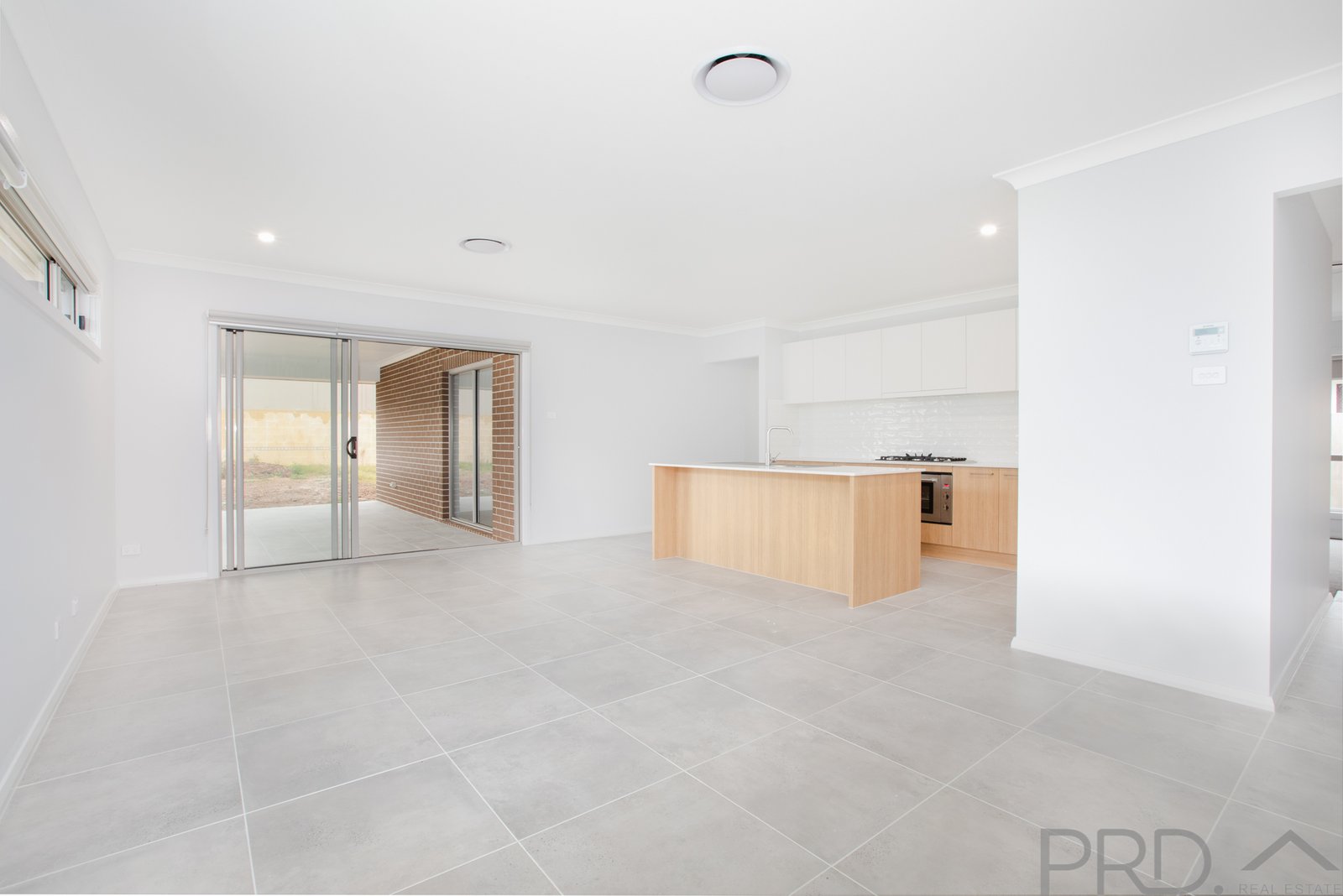 18 Enright Street NORTH ROTHBURY 4