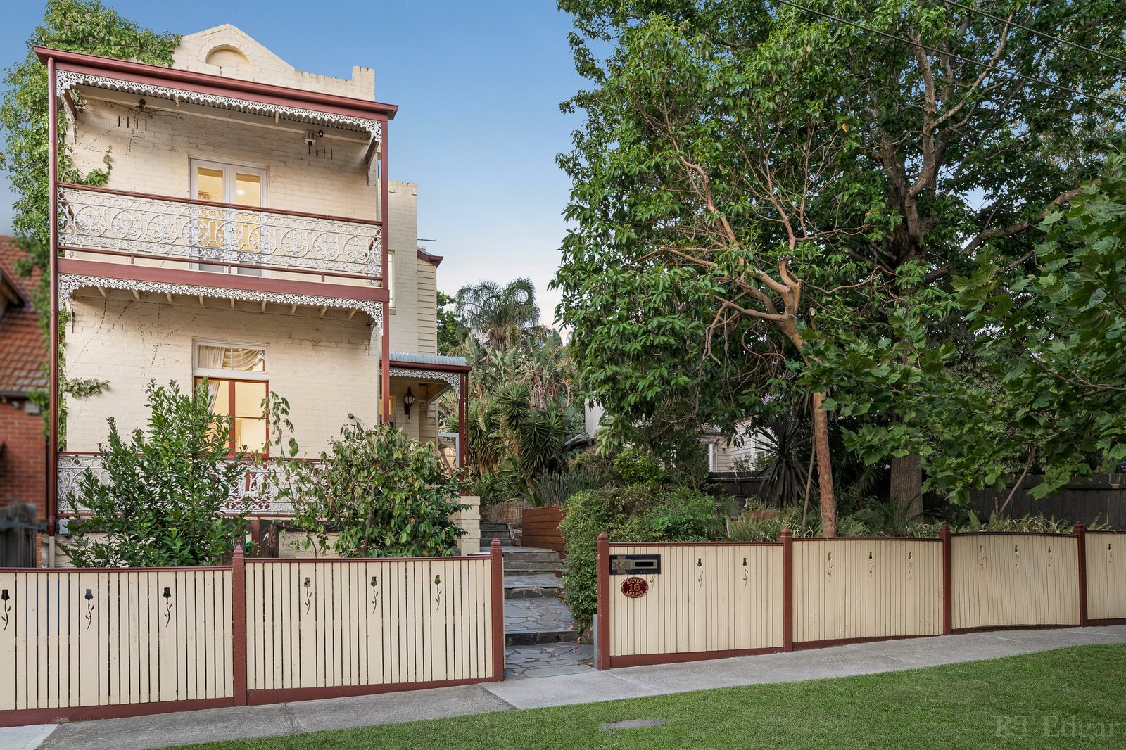 Real Estate and Property in 18 Erica Street, Canterbury, VIC