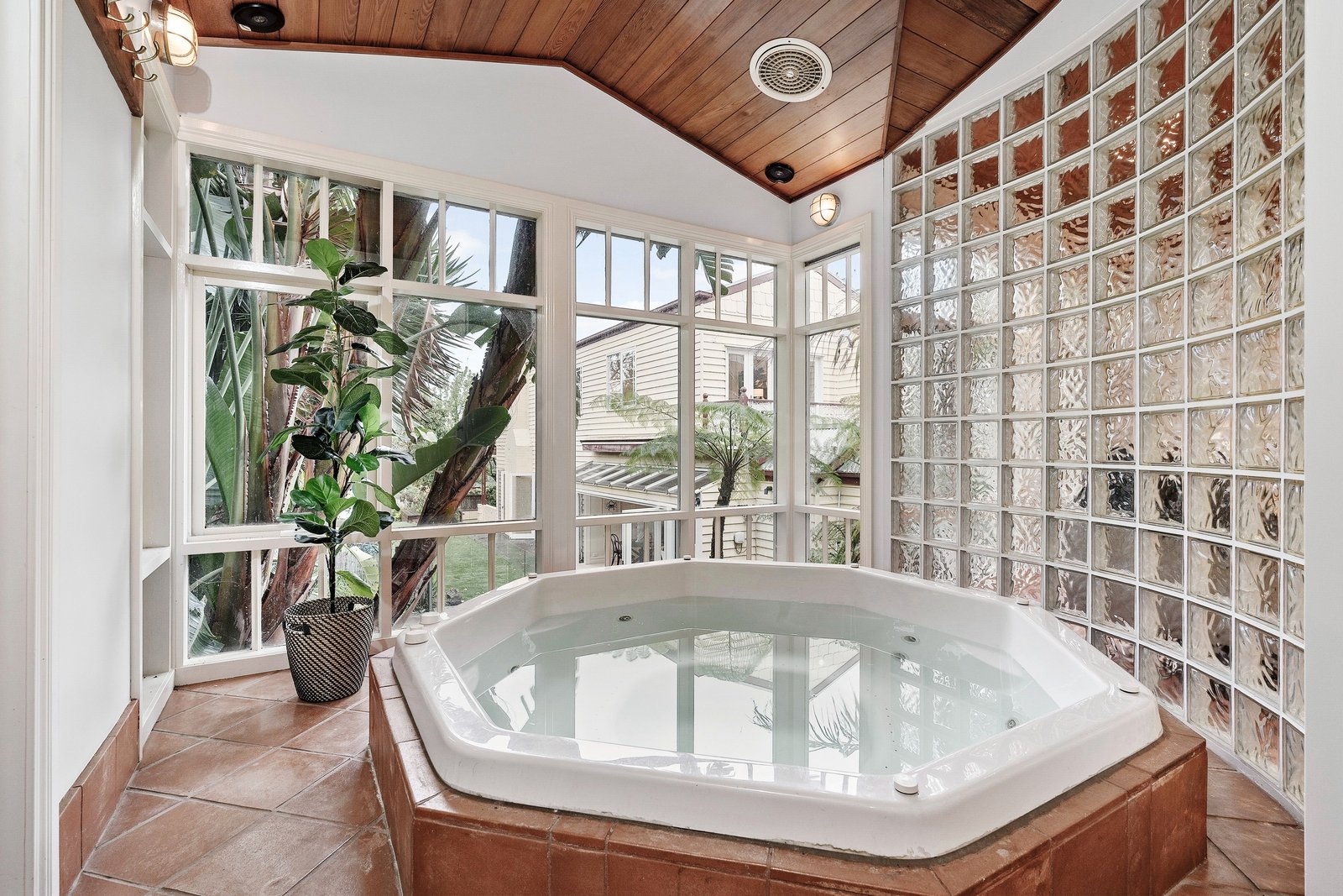 Real Estate and Property in 18 Erica Street, Canterbury, VIC