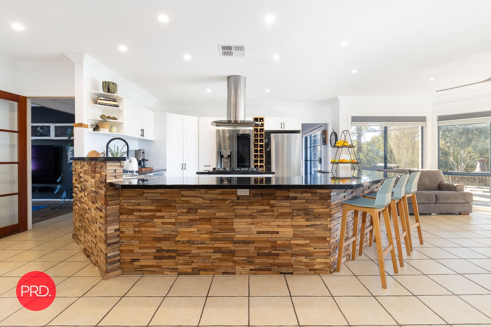 18 Essendon Road BUNGENDORE 14