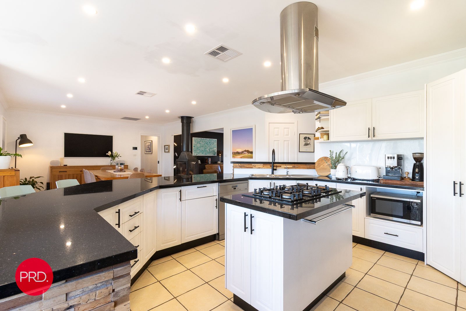 18 Essendon Road BUNGENDORE 17