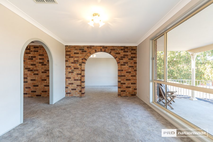 18 Eucalypt Avenue TAMWORTH 3
