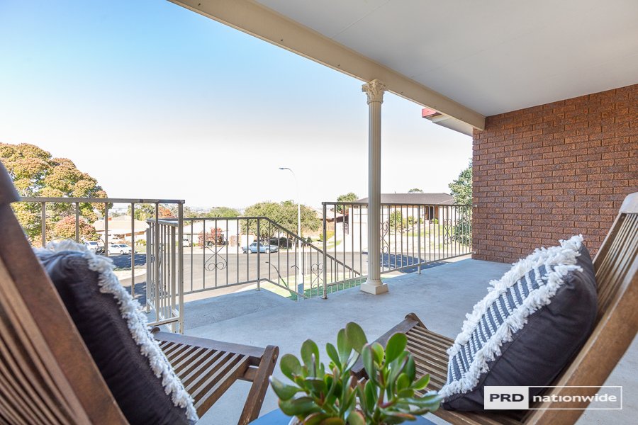 18 Eucalypt Avenue TAMWORTH 16