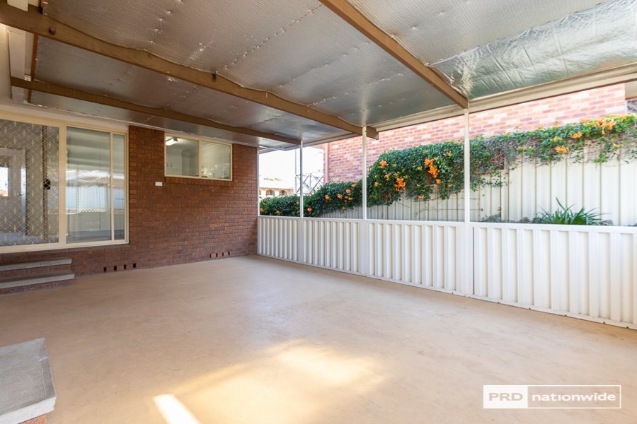 18 Eucalypt Avenue TAMWORTH 17